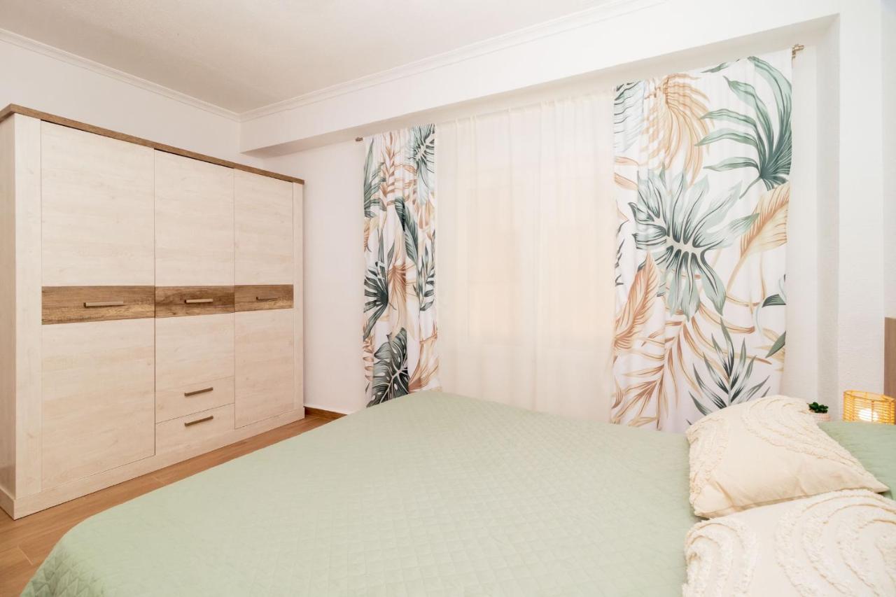 Apartamento Maximo Torrevieja Bagian luar foto