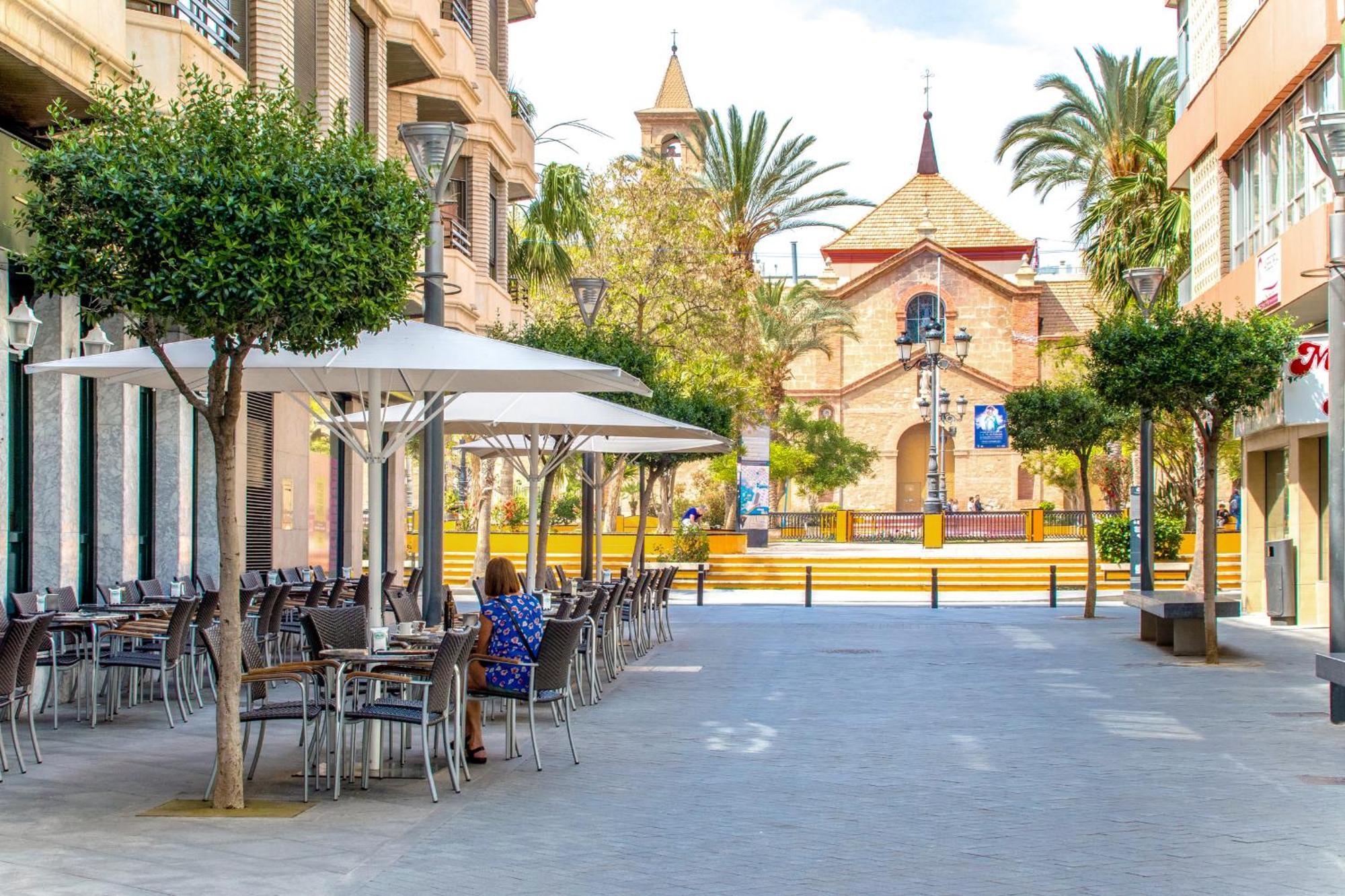 Apartamento Maximo Torrevieja Bagian luar foto